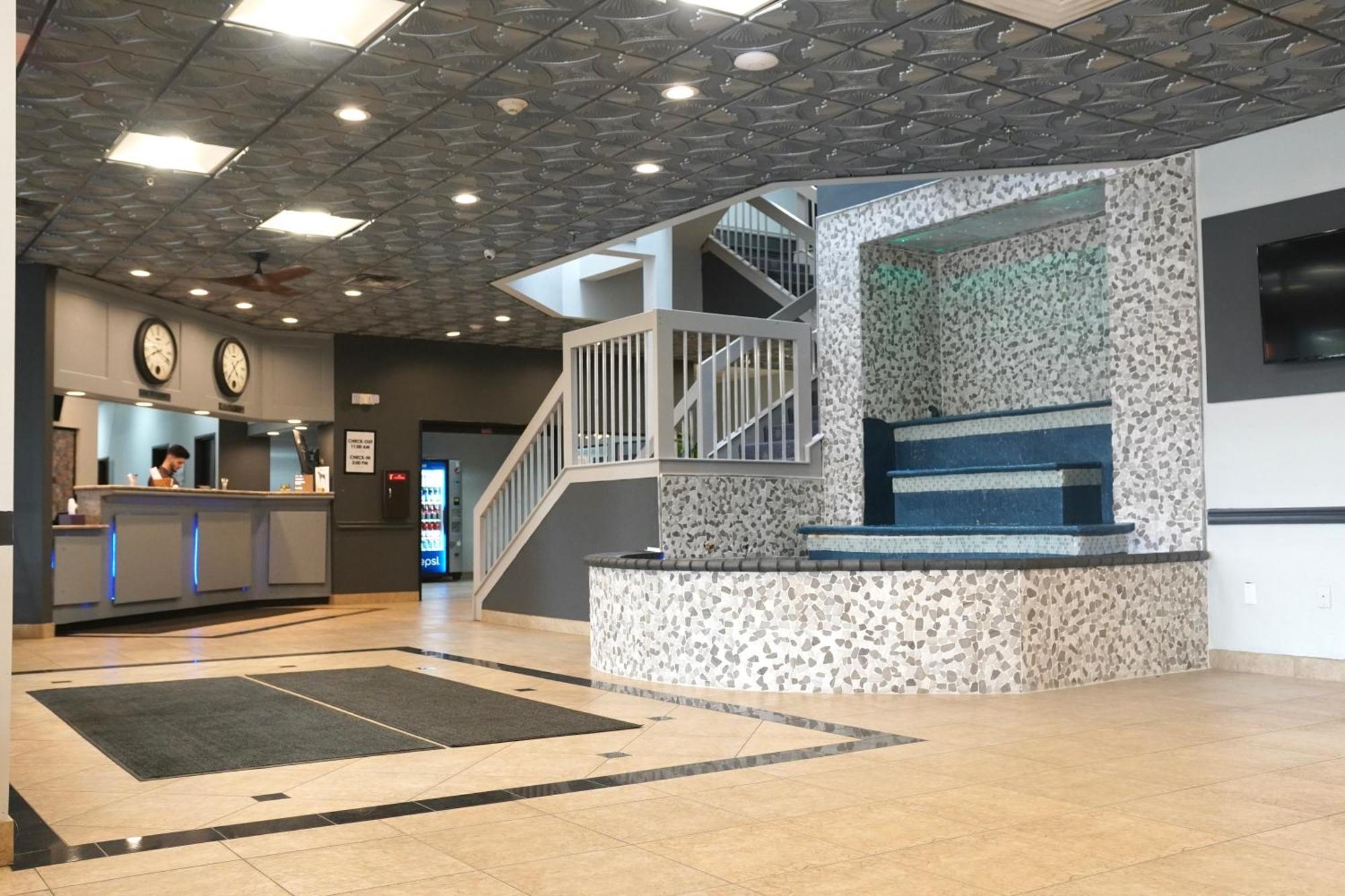 American Inn & Suites Waterford Zewnętrze zdjęcie